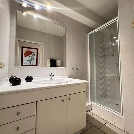 Apartment Sol-y-days Escale, En Premiere Ligne Face A La *